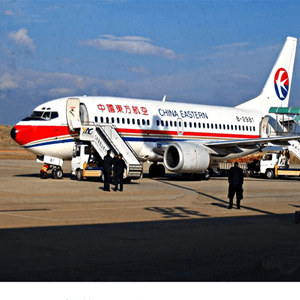 安庆天柱山机场空运航空快运业稳步发展的原因是什么？